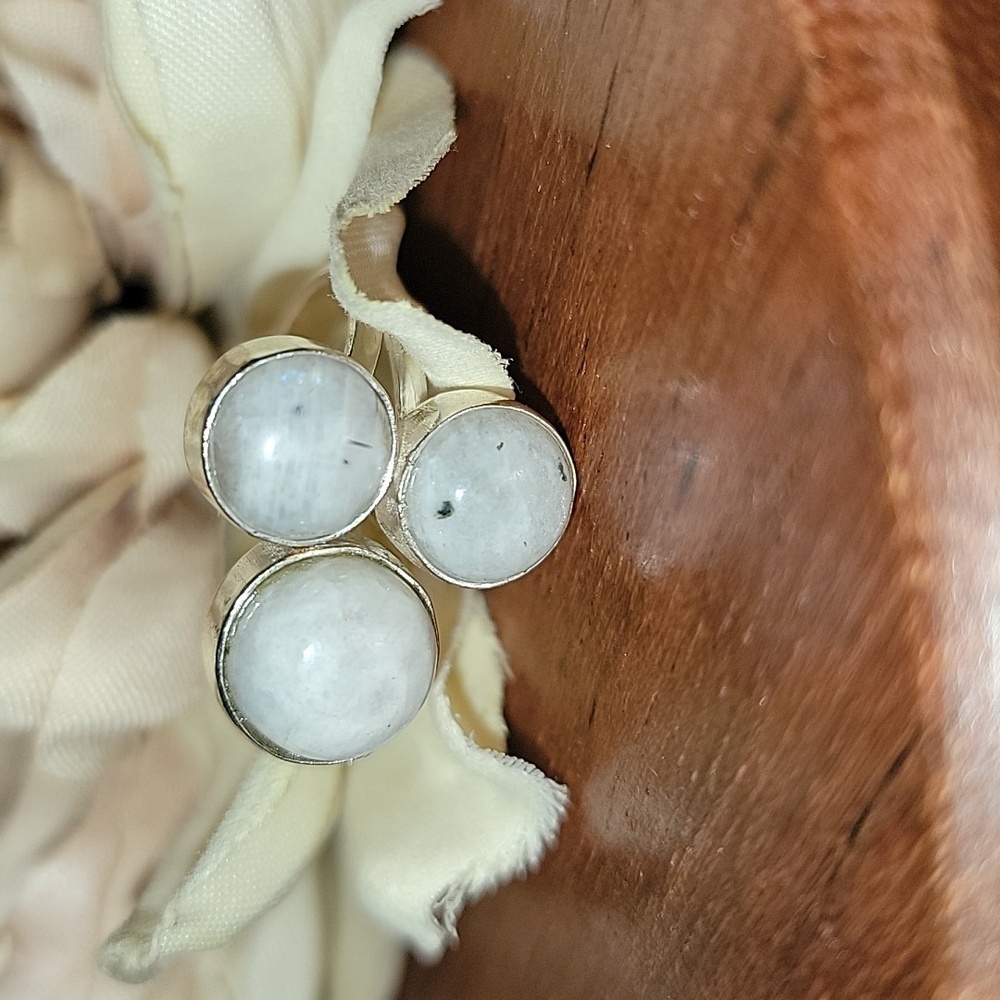 Triple Stone Moonstone Ring Size 9 - image 2